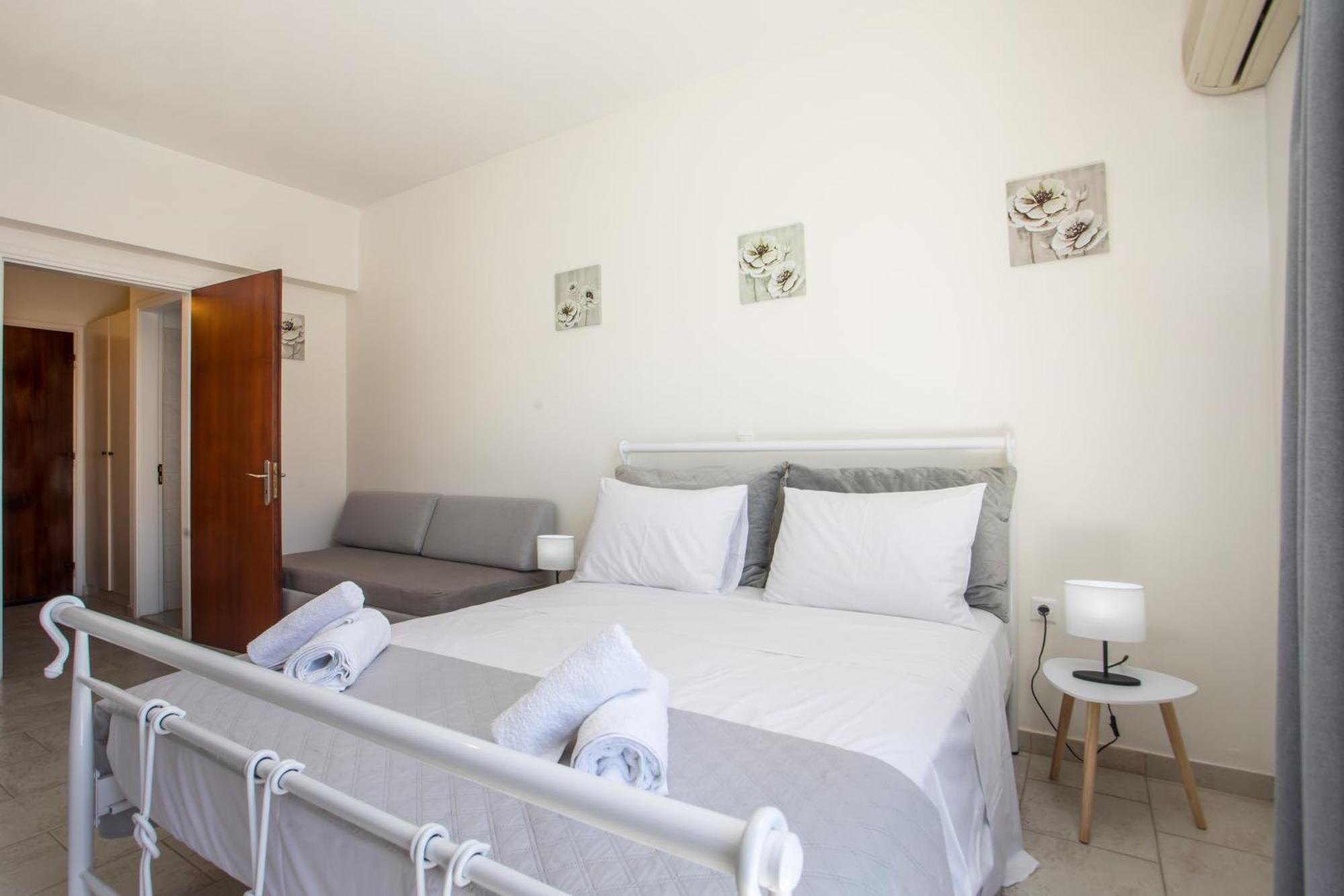 Economisa Apartments Ialysos  Exterior photo